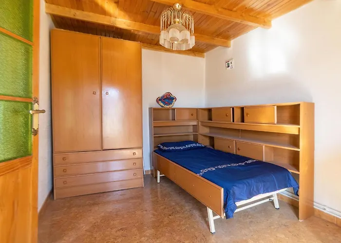 Stunning In Дом отдыха Villarrin de Campos